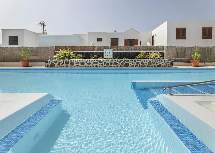 Apartmán Hola Arnage Pool View Puerto del Carmen (Lanzarote)
